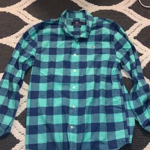 Vineyard vines boys flannel button down M (12-14)
